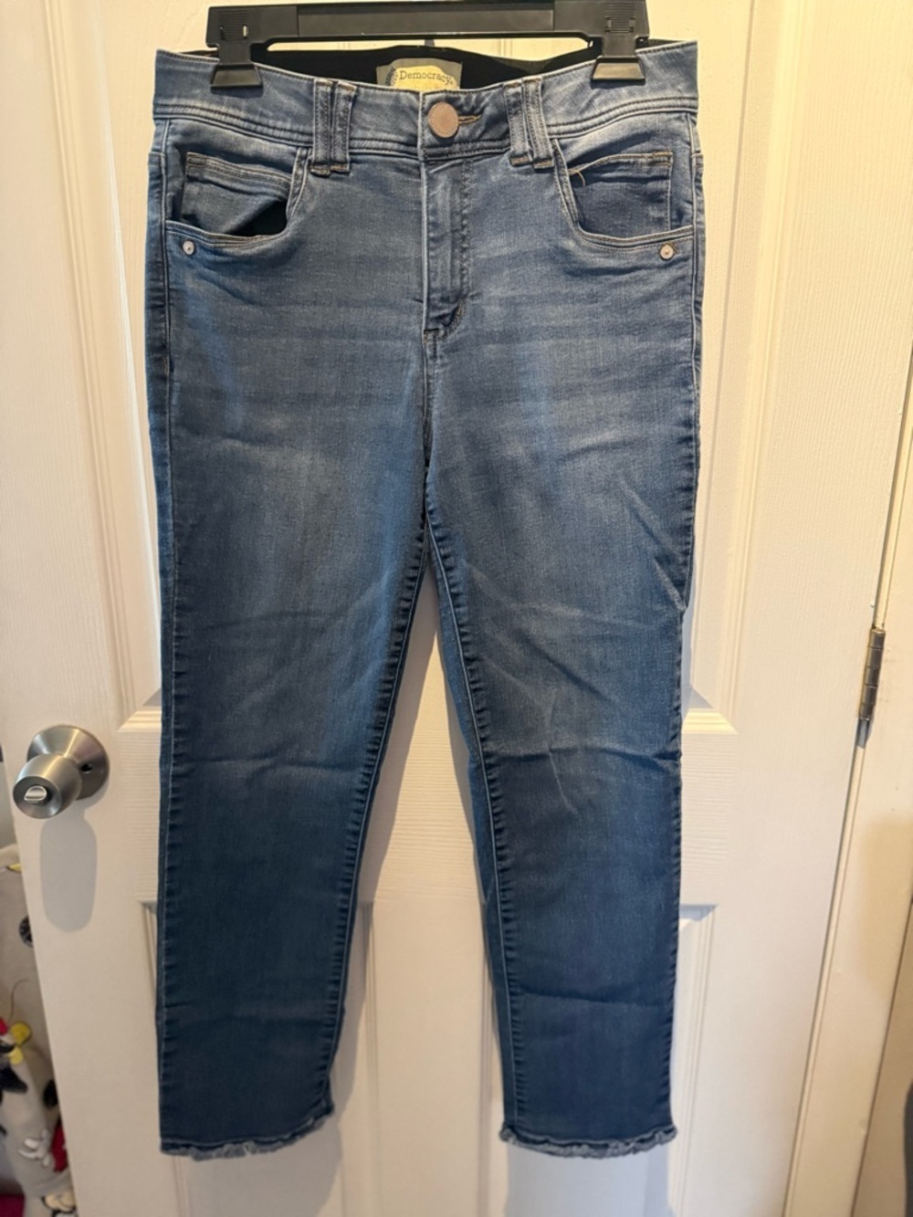 Democracy Light Wash Straight
AbTechnology "Ab" technology Raw Hem Jeans Size 6
